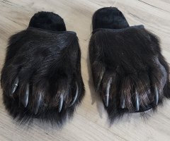 Тапочки из шкуры медведя. Тапочки из шкуры медведя.